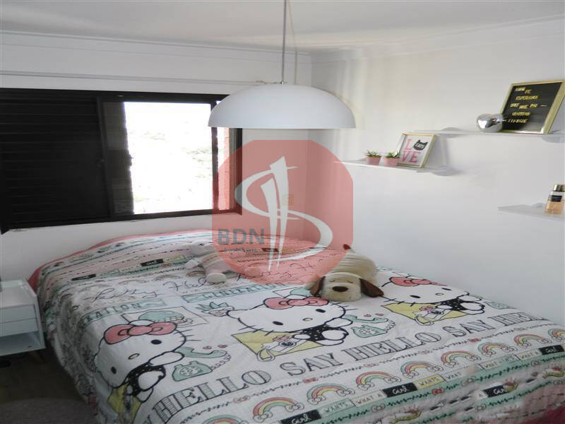 Apartamento à venda com 2 quartos, 70m² - Foto 13