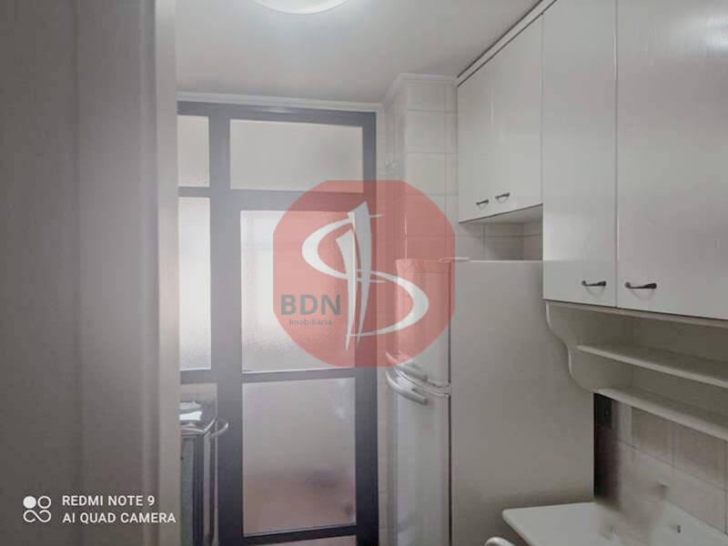 Apartamento à venda com 2 quartos, 64m² - Foto 12