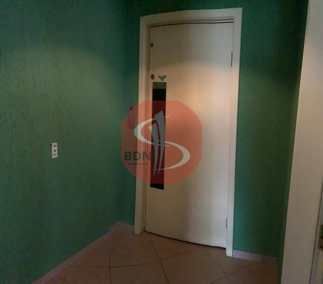 Apartamento à venda com 4 quartos, 200m² - Foto 8