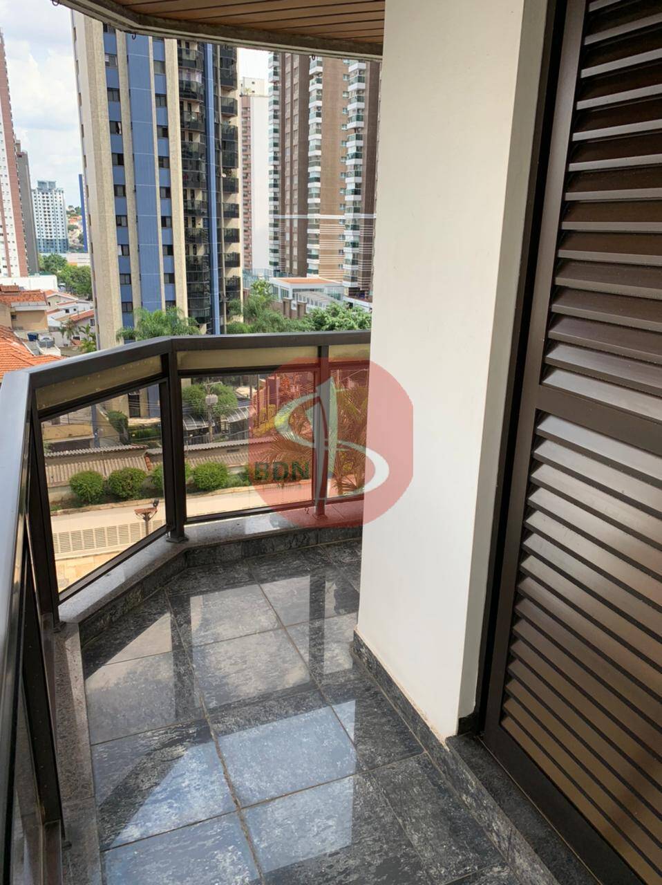 Apartamento à venda com 4 quartos, 200m² - Foto 12