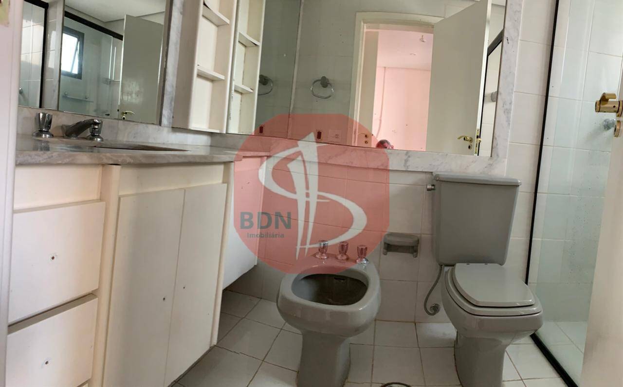 Apartamento à venda com 4 quartos, 200m² - Foto 16