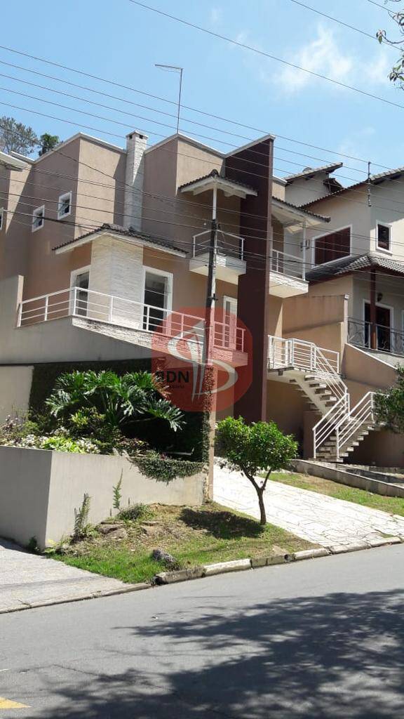 Casa à venda com 4 quartos, 311m² - Foto 2