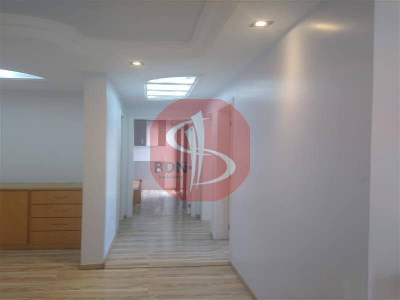 Apartamento à venda com 3 quartos, 90m² - Foto 2