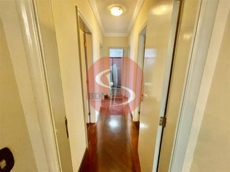 Apartamento para alugar com 4 quartos, 138m² - Foto 5