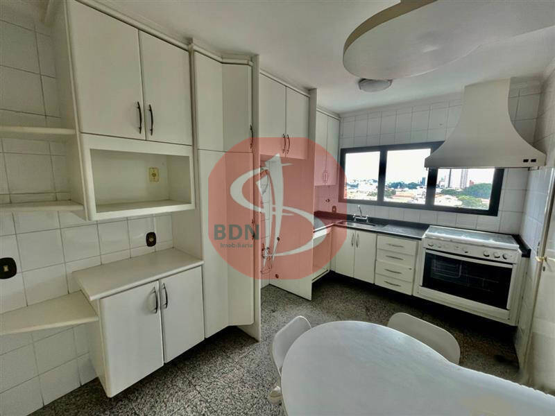 Apartamento para alugar com 4 quartos, 138m² - Foto 6