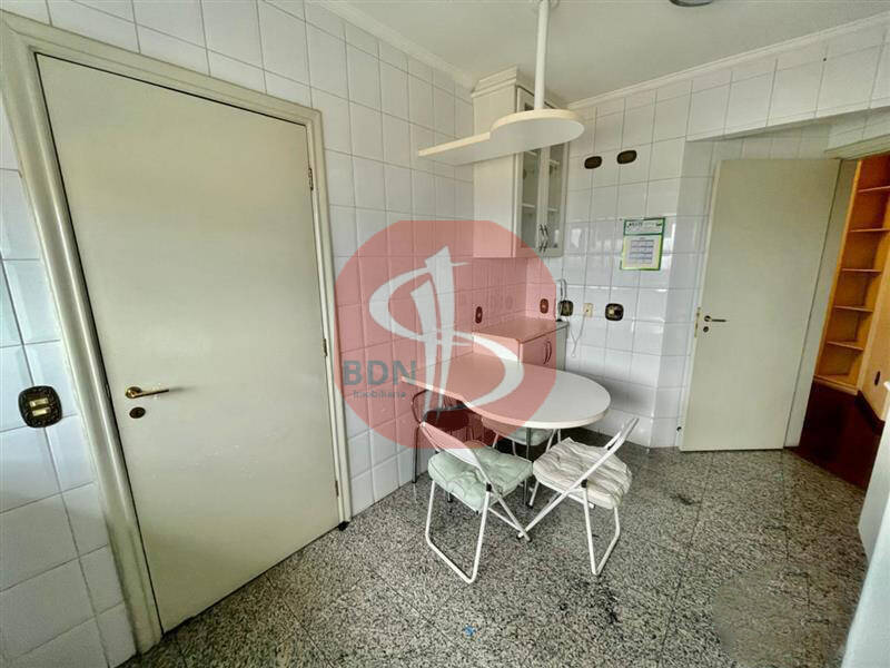 Apartamento para alugar com 4 quartos, 138m² - Foto 9