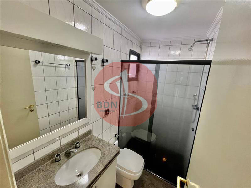 Apartamento para alugar com 4 quartos, 138m² - Foto 19