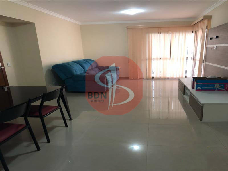 Apartamento à venda com 3 quartos, 98m² - Foto 2