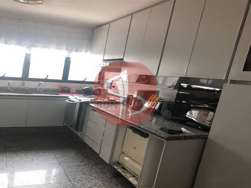 Apartamento à venda com 3 quartos, 127m² - Foto 11