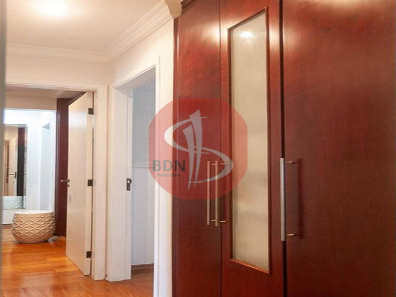 Apartamento à venda com 3 quartos, 125m² - Foto 13