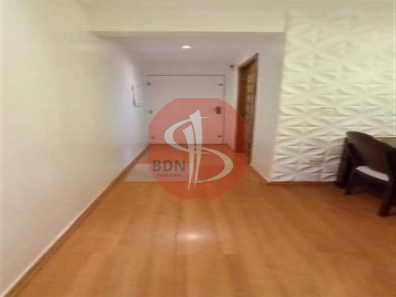 Apartamento à venda com 2 quartos, 64m² - Foto 4