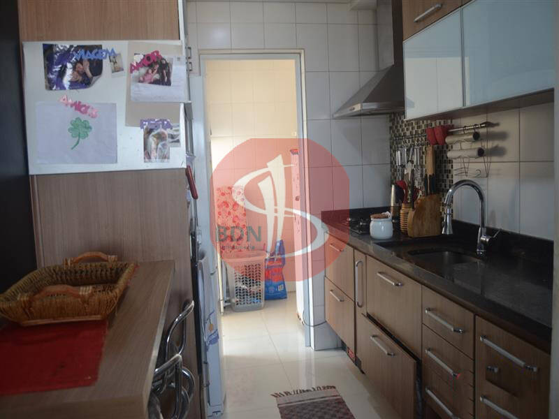 Apartamento à venda com 3 quartos, 90m² - Foto 13