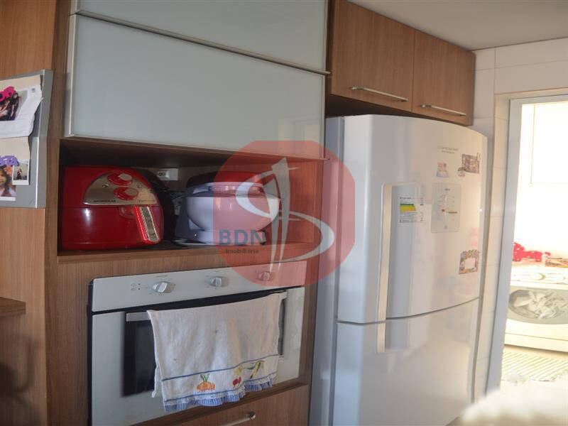 Apartamento à venda com 3 quartos, 90m² - Foto 19