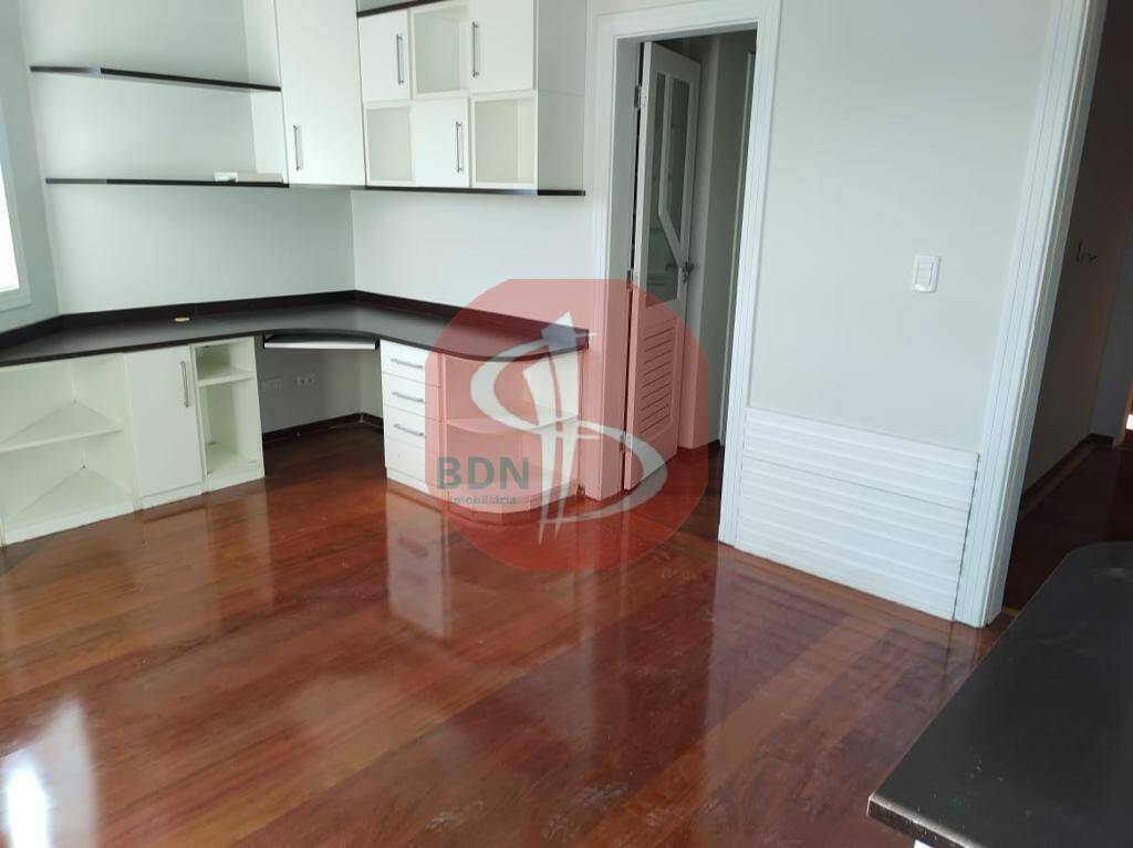 Casa à venda com 5 quartos, 750m² - Foto 11