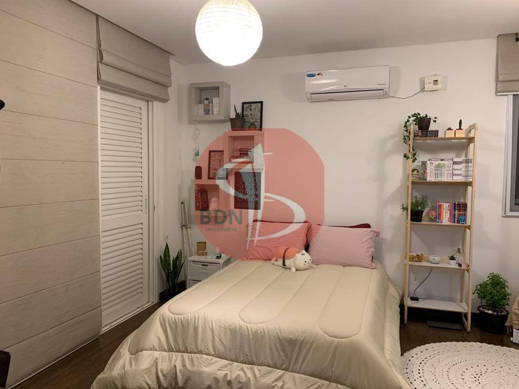 Casa à venda com 3 quartos, 300m² - Foto 12