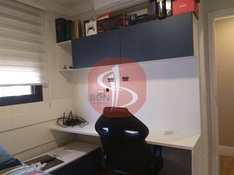 Apartamento à venda com 3 quartos, 186m² - Foto 15