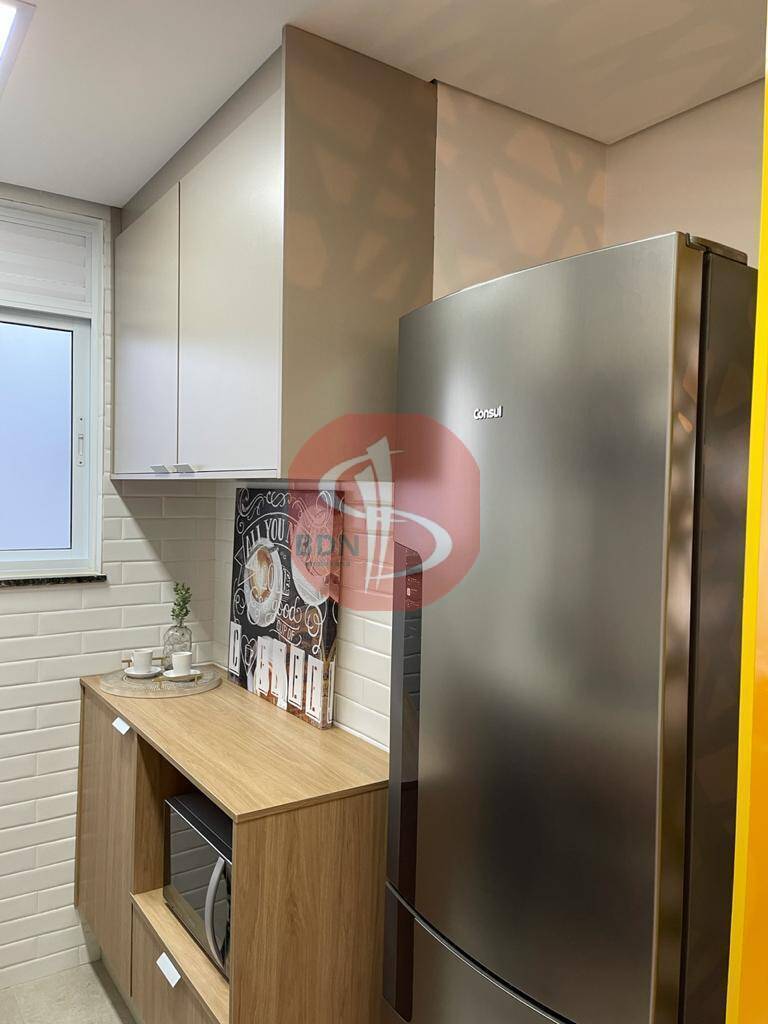 Apartamento à venda com 2 quartos, 40m² - Foto 7