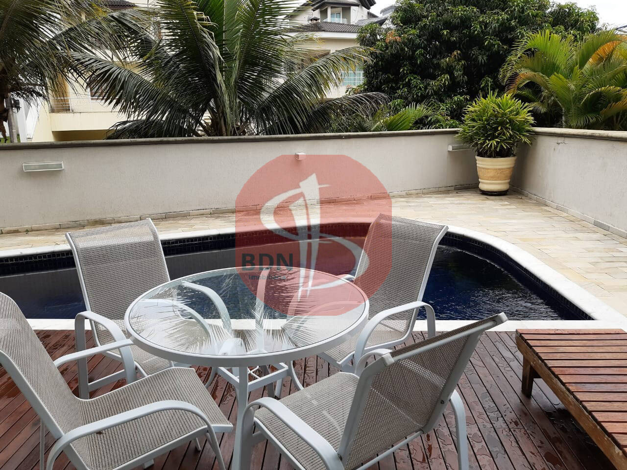 Casa à venda e aluguel com 3 quartos, 322m² - Foto 15