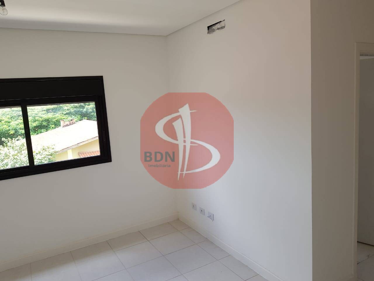 Casa à venda com 4 quartos, 250m² - Foto 6