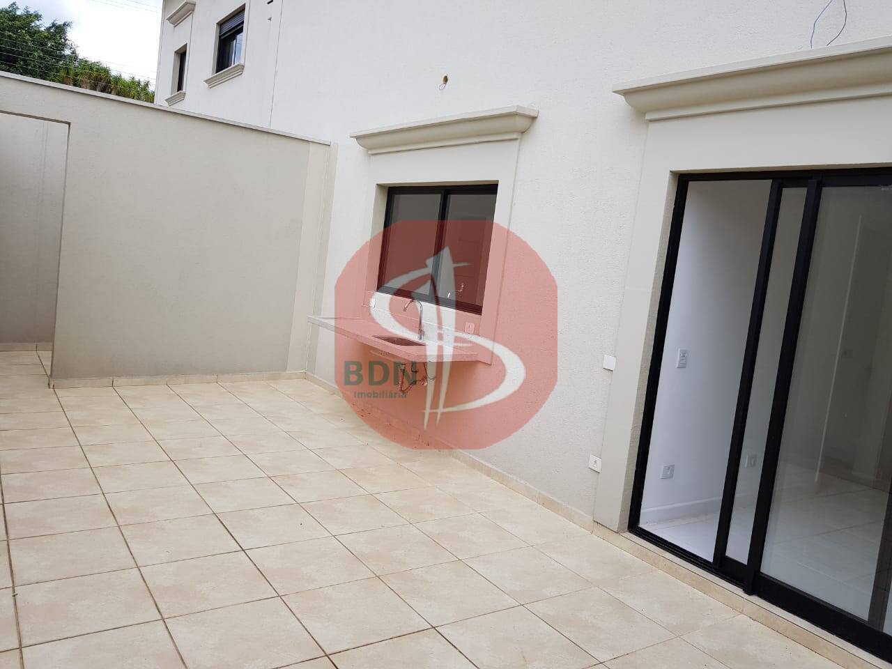 Casa à venda com 3 quartos, 250m² - Foto 8