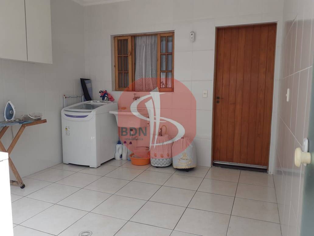 Sobrado à venda com 3 quartos, 250m² - Foto 10