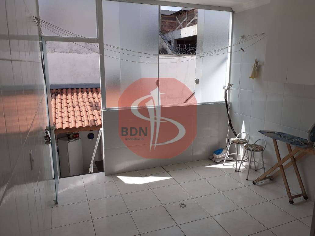 Sobrado à venda com 3 quartos, 250m² - Foto 9