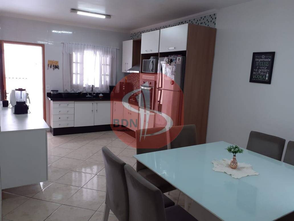 Sobrado à venda com 3 quartos, 250m² - Foto 4