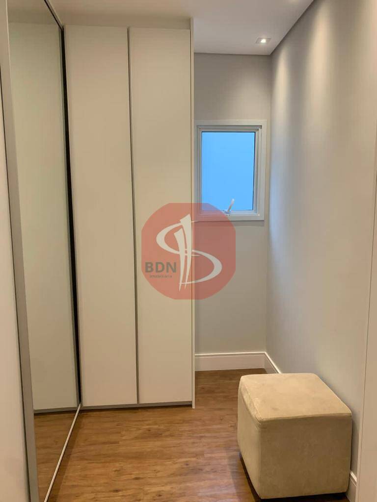 Casa à venda com 4 quartos, 272m² - Foto 17