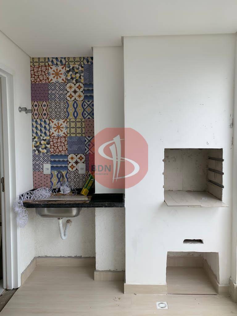 Apartamento à venda com 2 quartos, 75m² - Foto 2