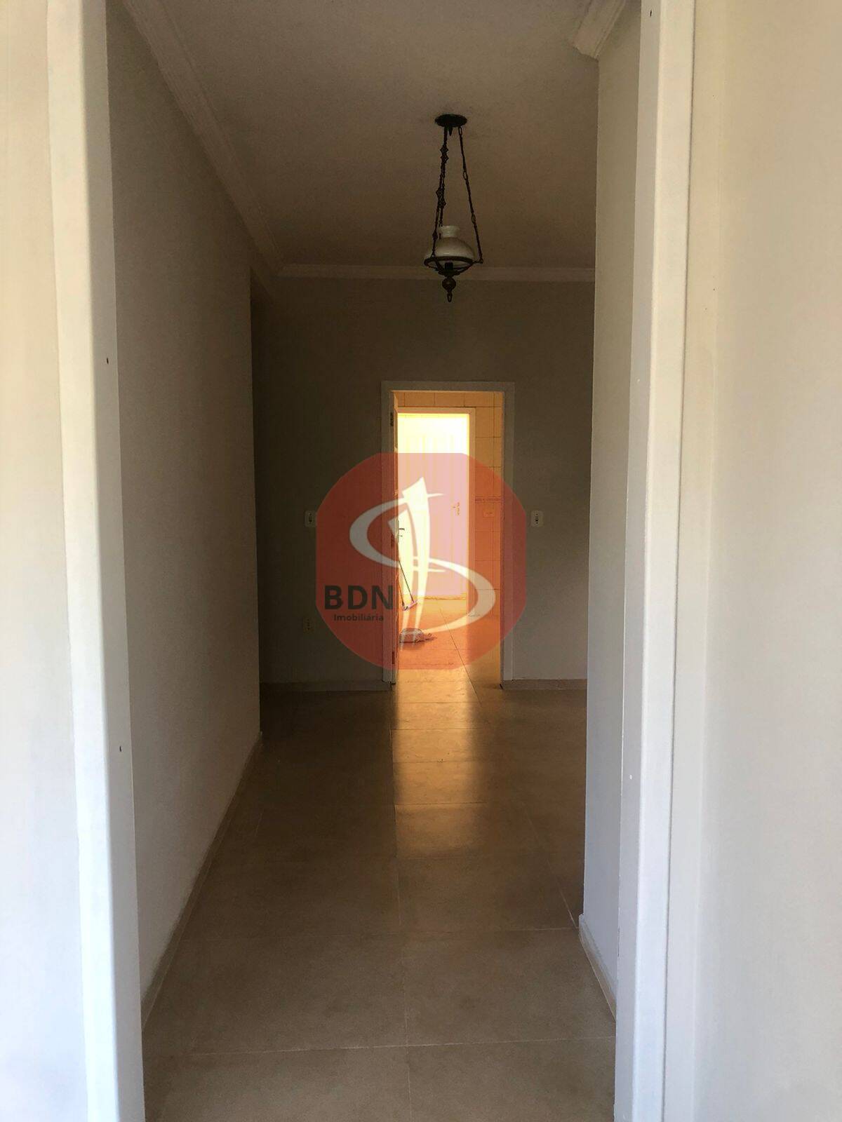 Casa à venda com 2 quartos, 420m² - Foto 9