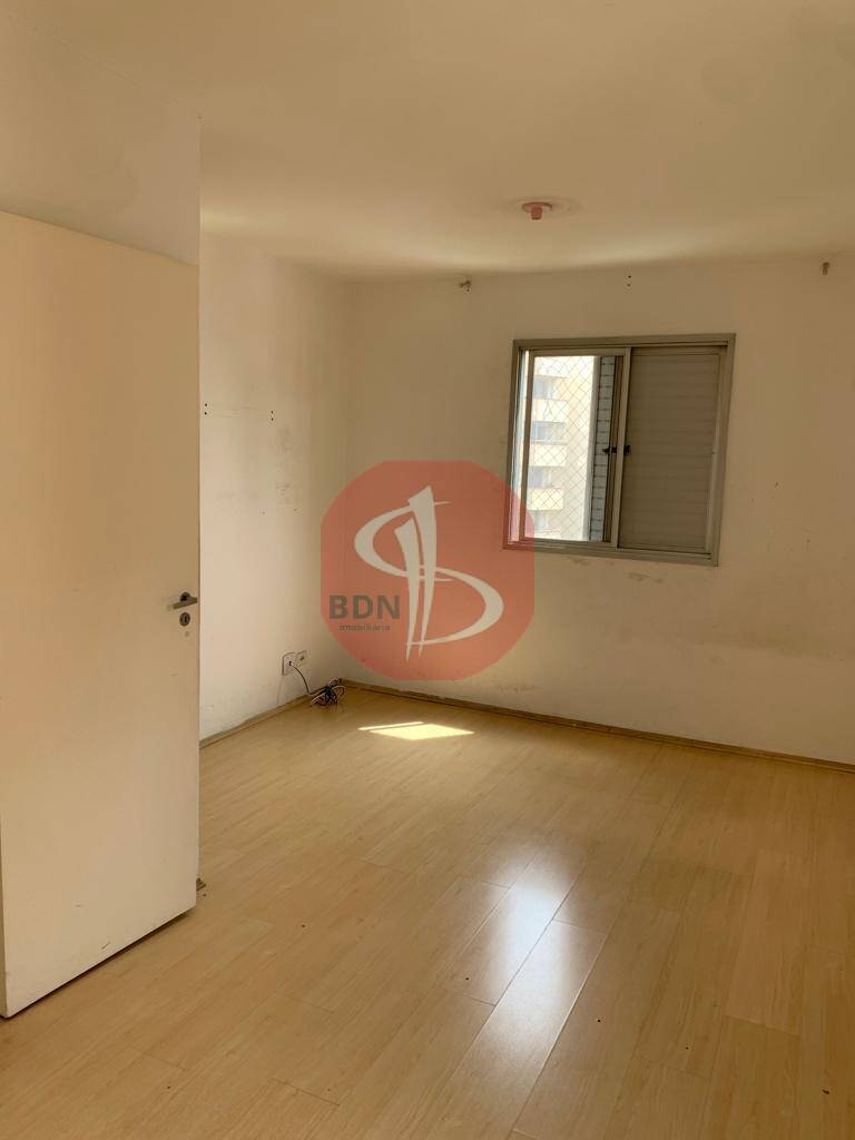 Apartamento à venda com 3 quartos, 69m² - Foto 4