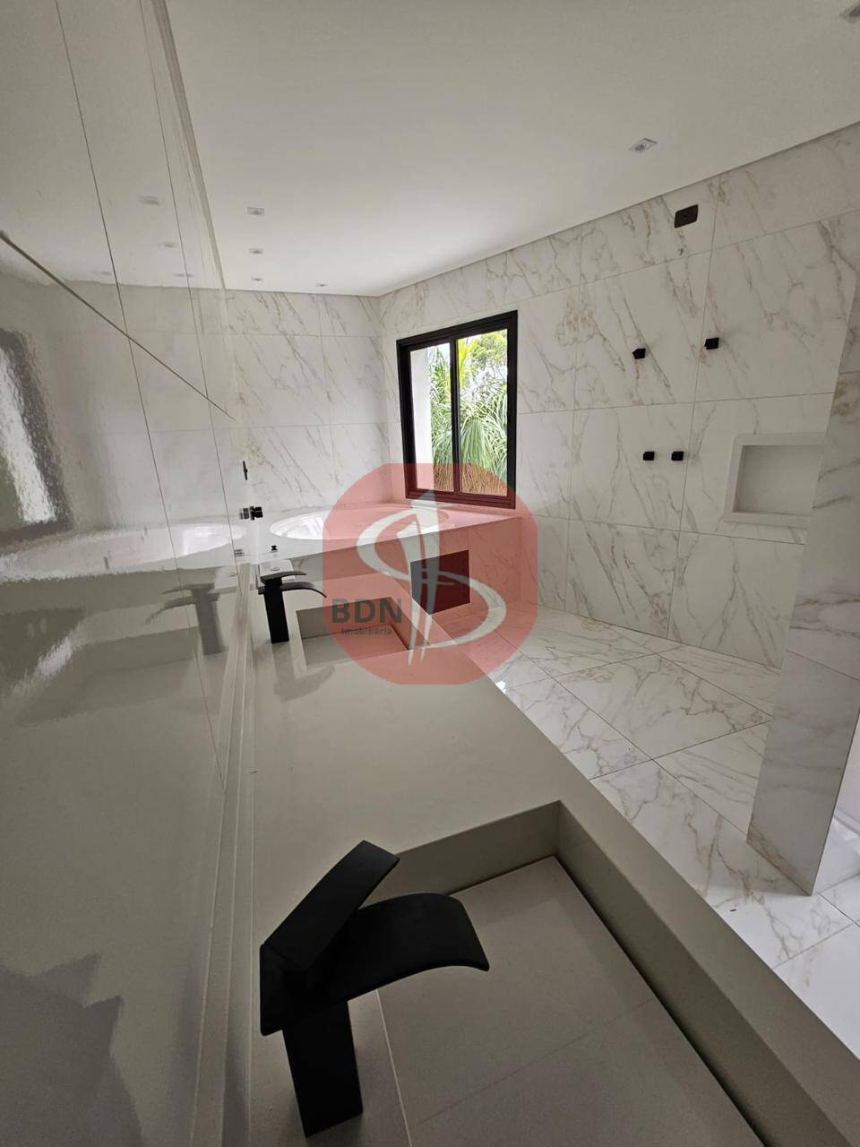 Casa à venda com 4 quartos, 360m² - Foto 6