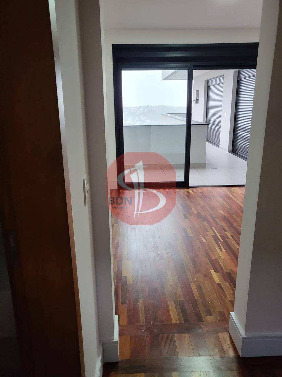 Casa à venda com 3 quartos, 355m² - Foto 7