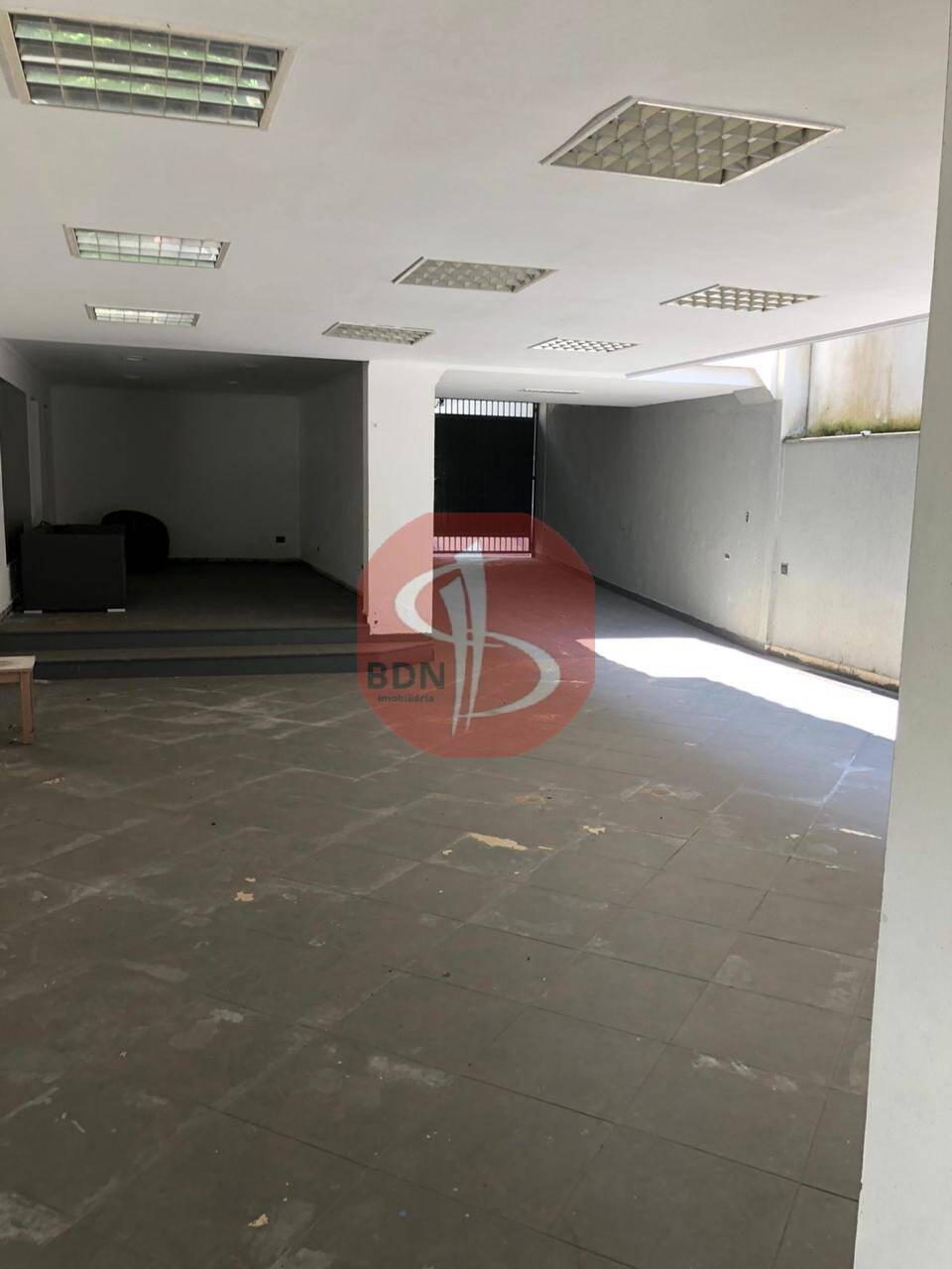 Casa à venda com 5 quartos, 300m² - Foto 28